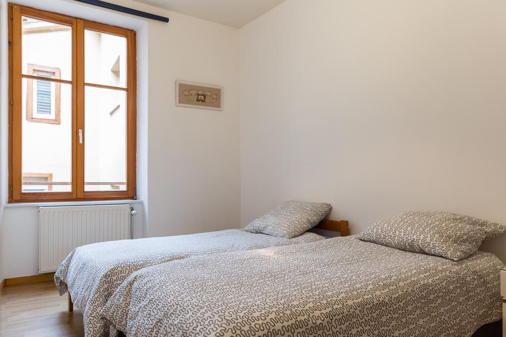 Gite Hyper Centre 10 Pers Colmar Zimmer foto